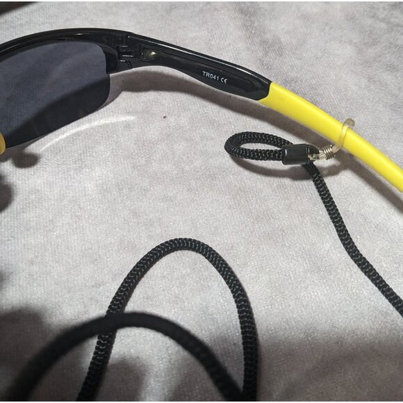 Torege Sports Black And Yellow Sunglasses With Cord - Picture 5 of 7